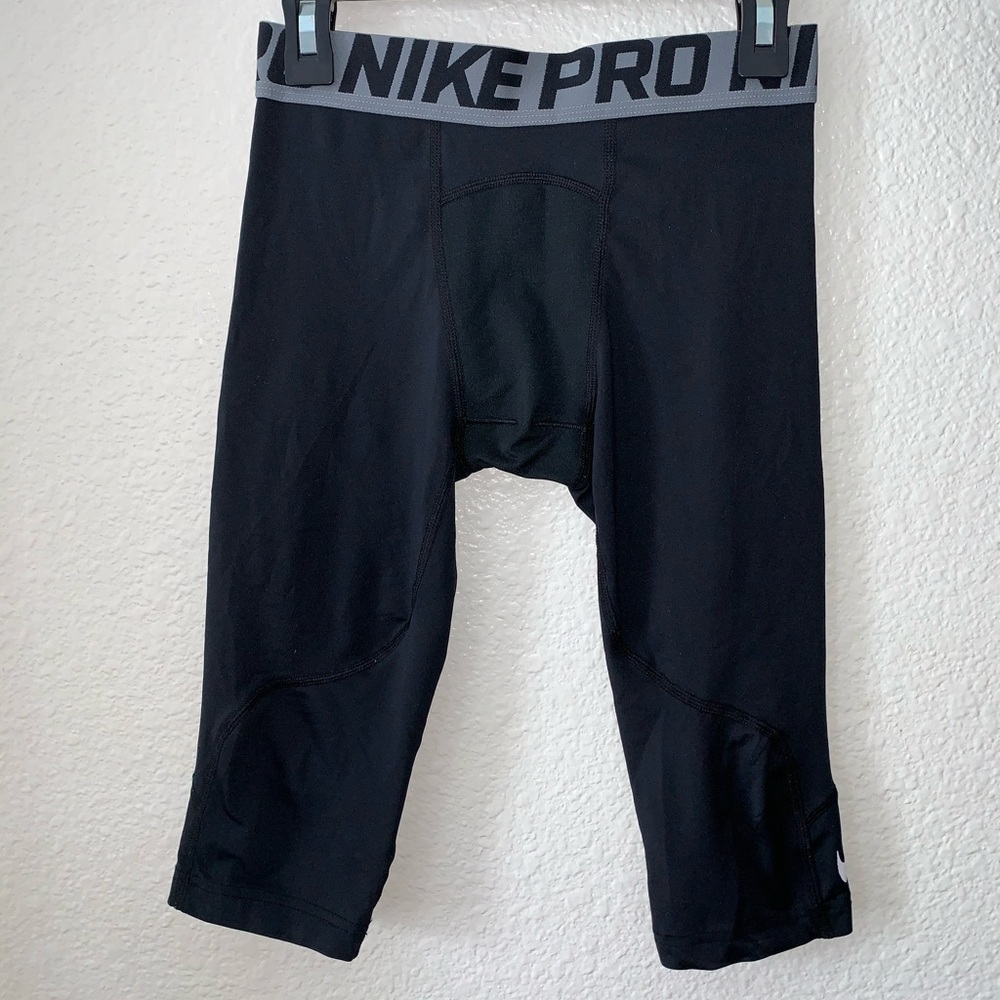 Nike Pro boys